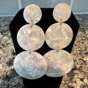 White 3 Circle Drop Earrings